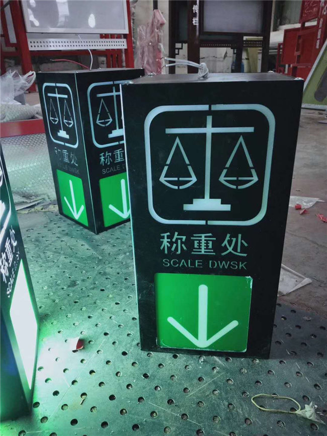 ���Ɵ���